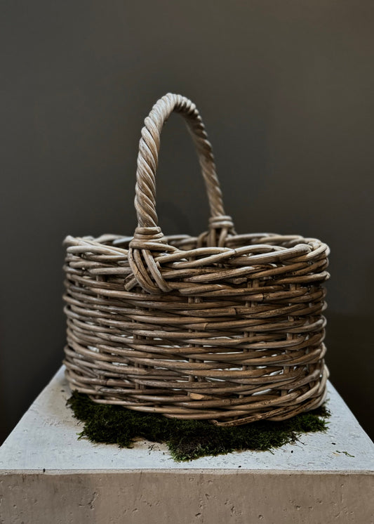 Wicker basket